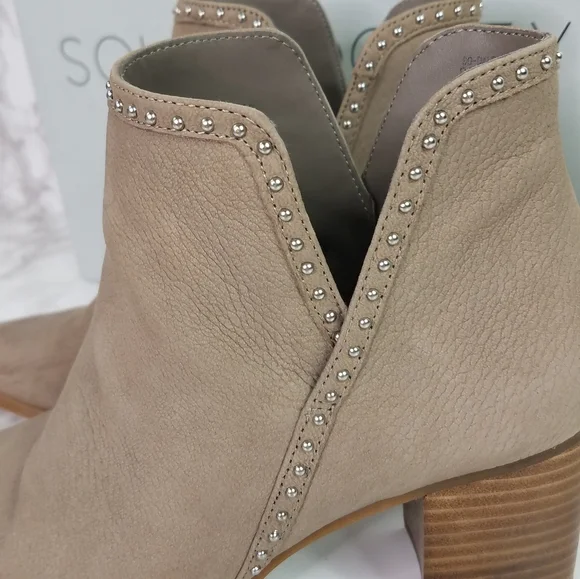 Sole Society Dalphine Leather Boots Color Porcini Size 8 - Picture 3 of 12